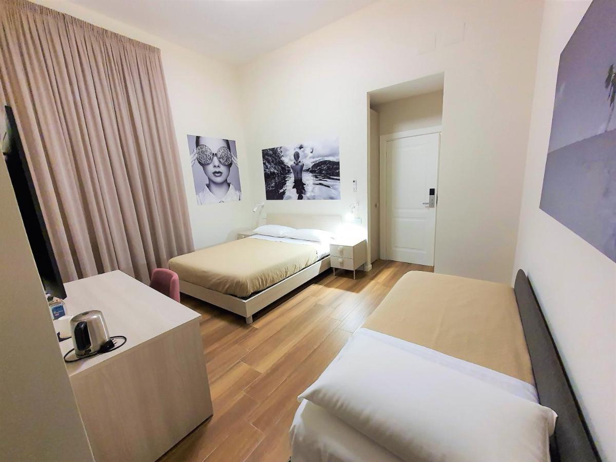 Toledo Place Napoli Bagian luar foto